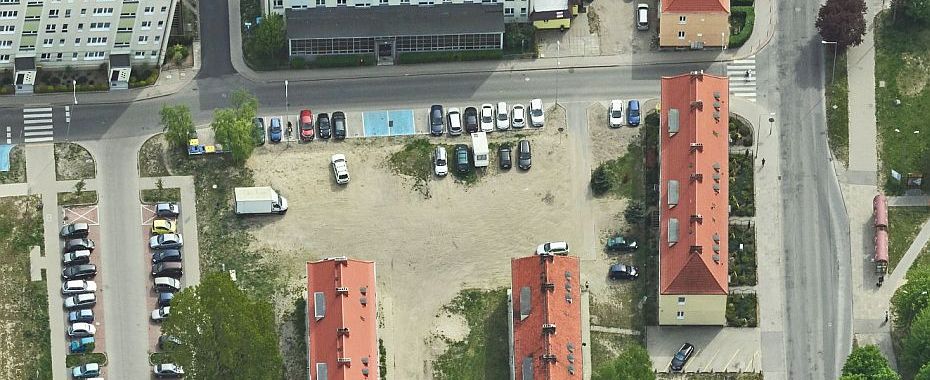 Zaniedbany plac zamieni się w prawdziwy parking