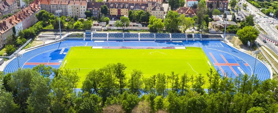16 września – otwarcie i zawody na stadionie przy Krasińskiego