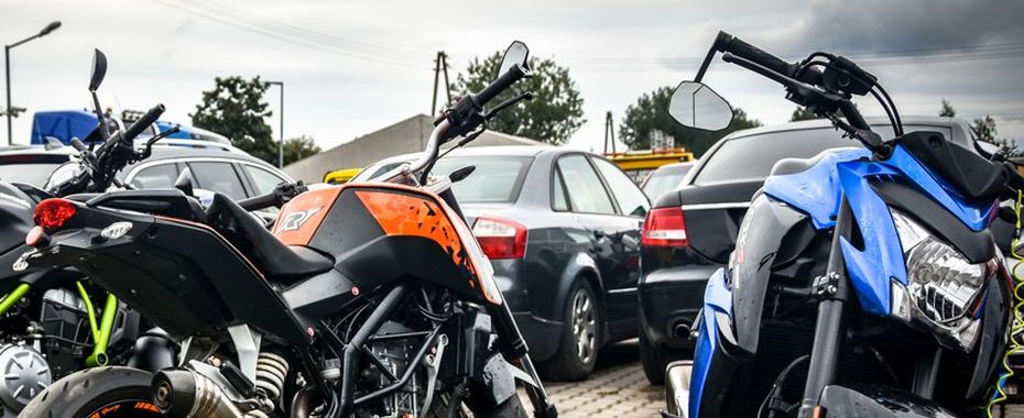 Мотоцикли з Берліна в фургоні на вулиці Торговій