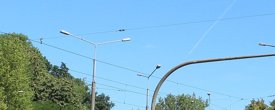 Podmiejska, Kasprzaka... – tam lampy częściowo wyłączone