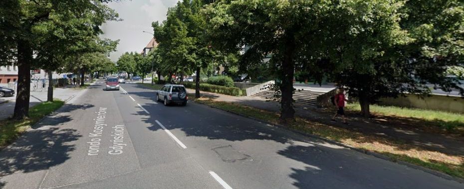 До уваги пішоходів! Ремонтні роботи дорожнього покриття біля готелю Mieszko
