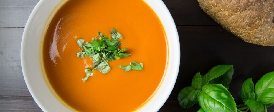 Zupa dla wegan i wegetarian - jakie składniki warto wykorzystywać?