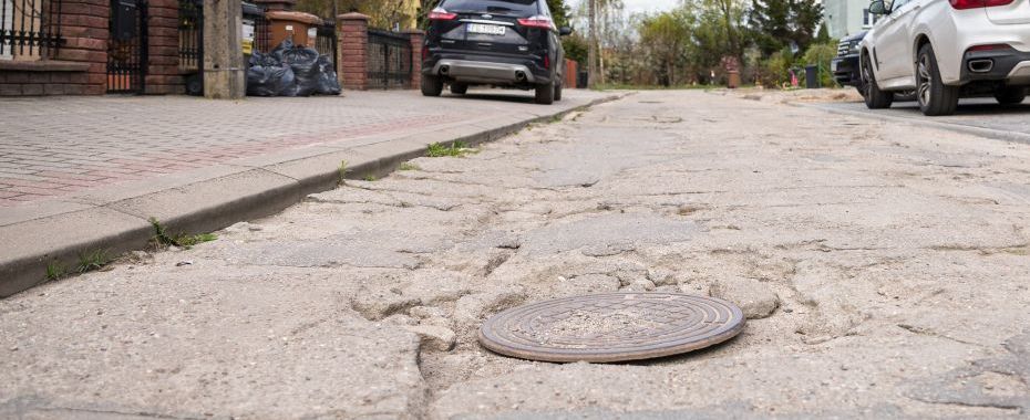 До кінця року вирівняють вибоїсту дорогу на Заварчє