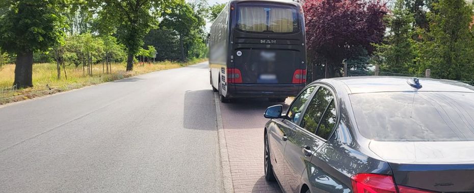 Водій автобуса приїхав за дітьми... п'яним