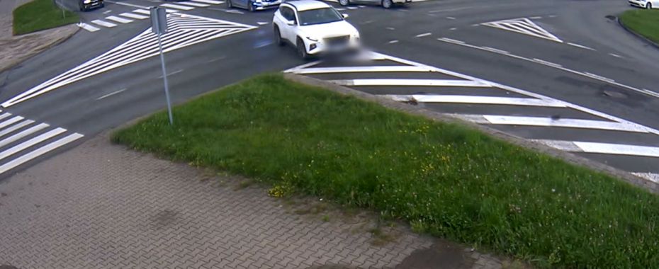 Поліцейські доставили в лікарню 1,5-річну дитину, яку вкусив шершень