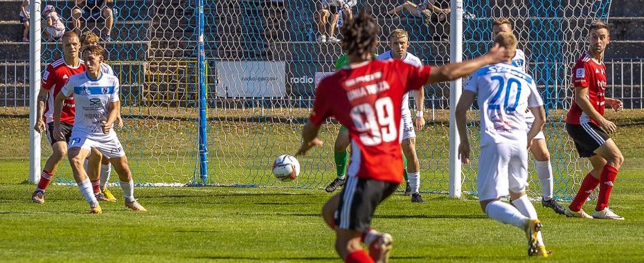 Ósma kolejka za trzy punkty [FOTO]