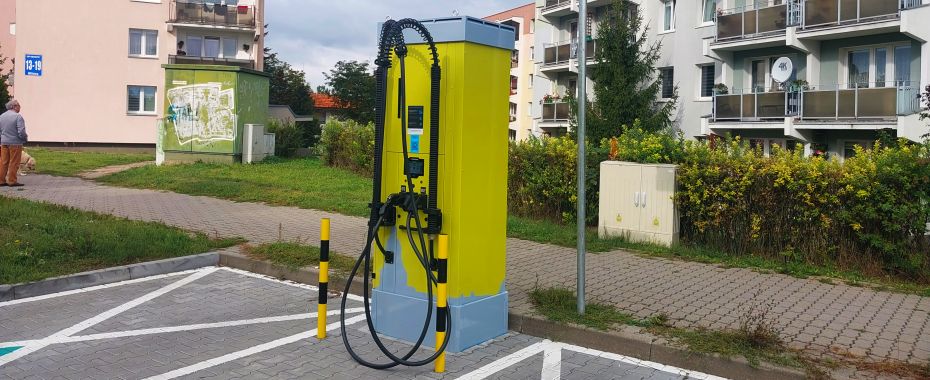 Запущено чотири міські зарядні станції для електромобілів