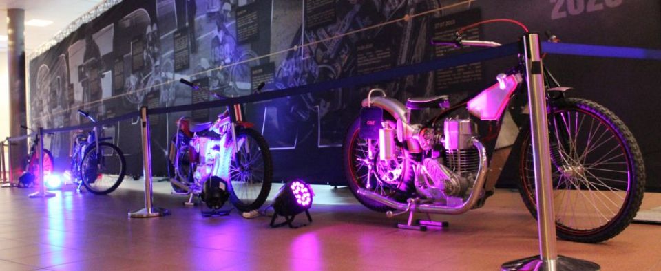 100 Lat Sportu Żużlowego - motocykle nie tylko na slajdach