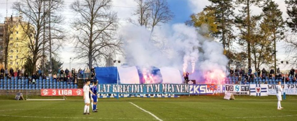 Silna dawka emocji. Wraca futbol. Na arenach [WYNIK]