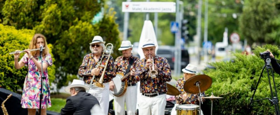 Skwer nowy, ale Mała Akademia Jazzu już z 40-tką