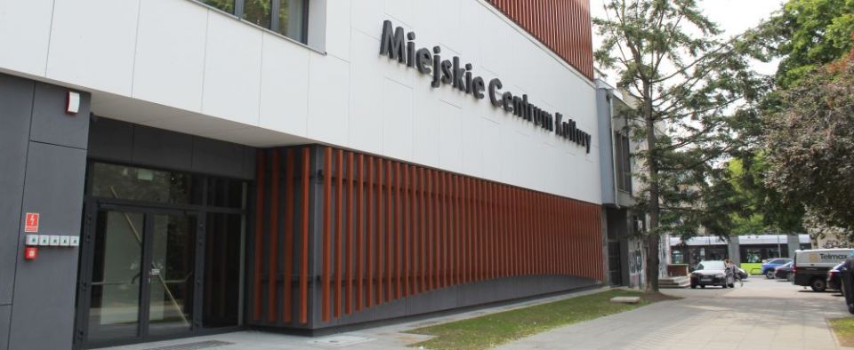 Ostatnia prosta nowego MCK-u – meble za dwa miesiące